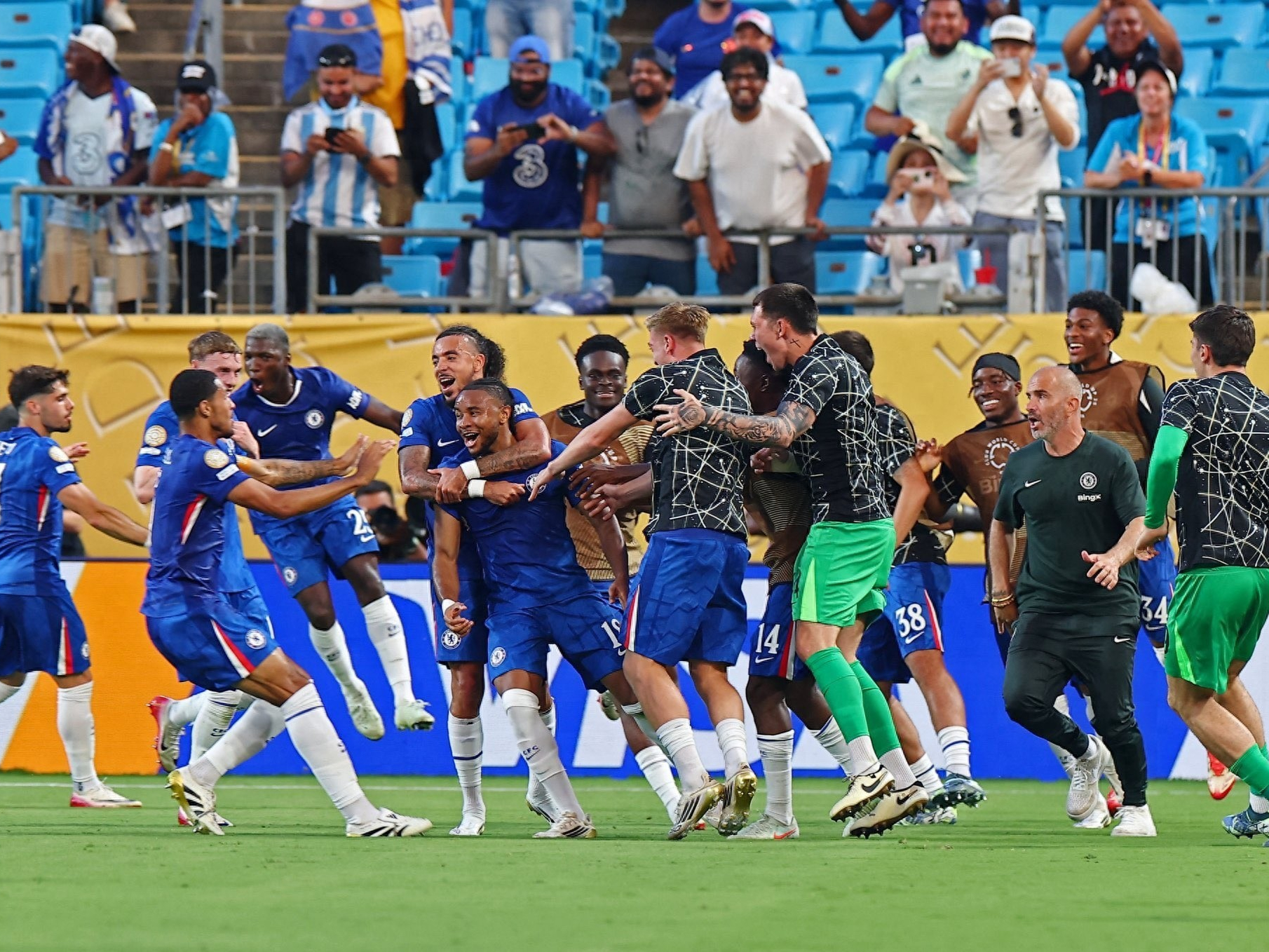 包含德国杯倒计时，拉齐奥清晨豪取连胜，细节引发关注，话题不断，训练强度明显提升的词条